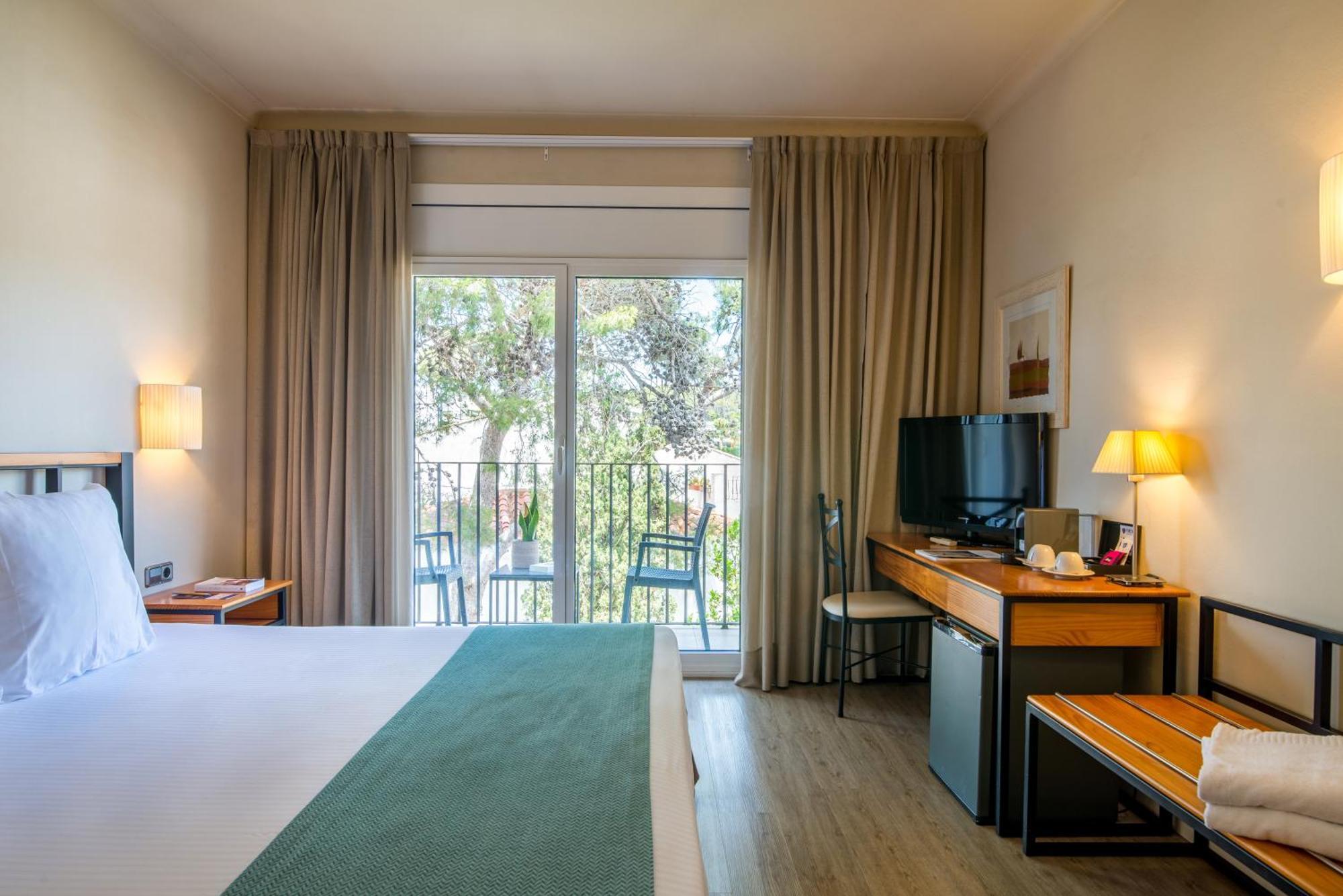 Hotel Hostalillo By Escampa 3*